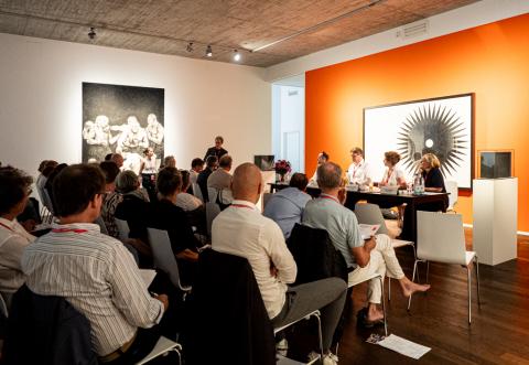 BVDG-Mitgliederversammlung 2023 in Berlin. Kunstlager Michael Haas. BVDG-Mitgliederversammlung 2023 in Berlin. Kunstlager Michael Haas.
